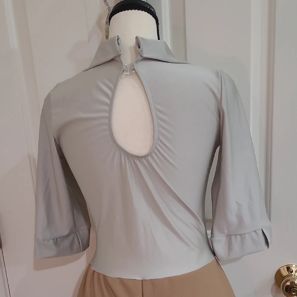 Awish Come True Two-Tone Women’s Jumpsuit in Light Gray and Tan - Picture 7 of 11